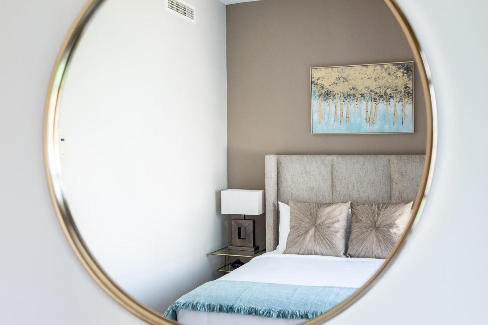 Appartamento Guestready - Marina View | Fairfield Tower Dubai Esterno foto