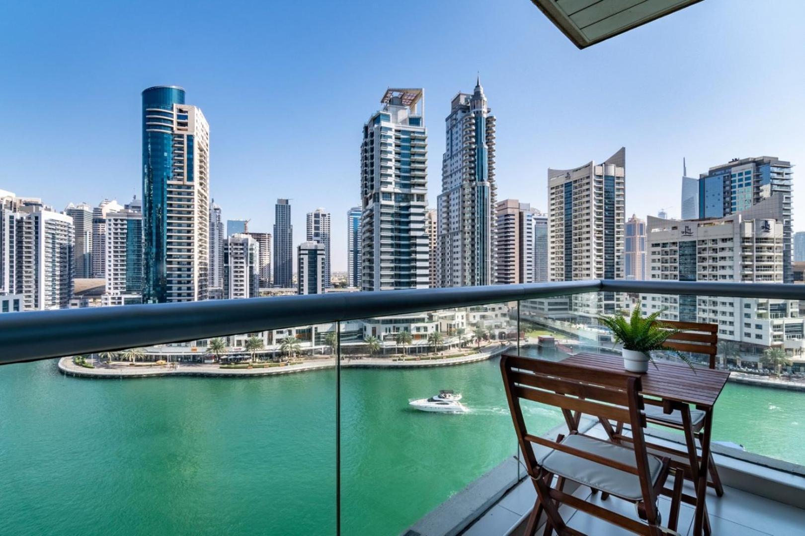 Appartamento Guestready - Marina View | Fairfield Tower Dubai Esterno foto