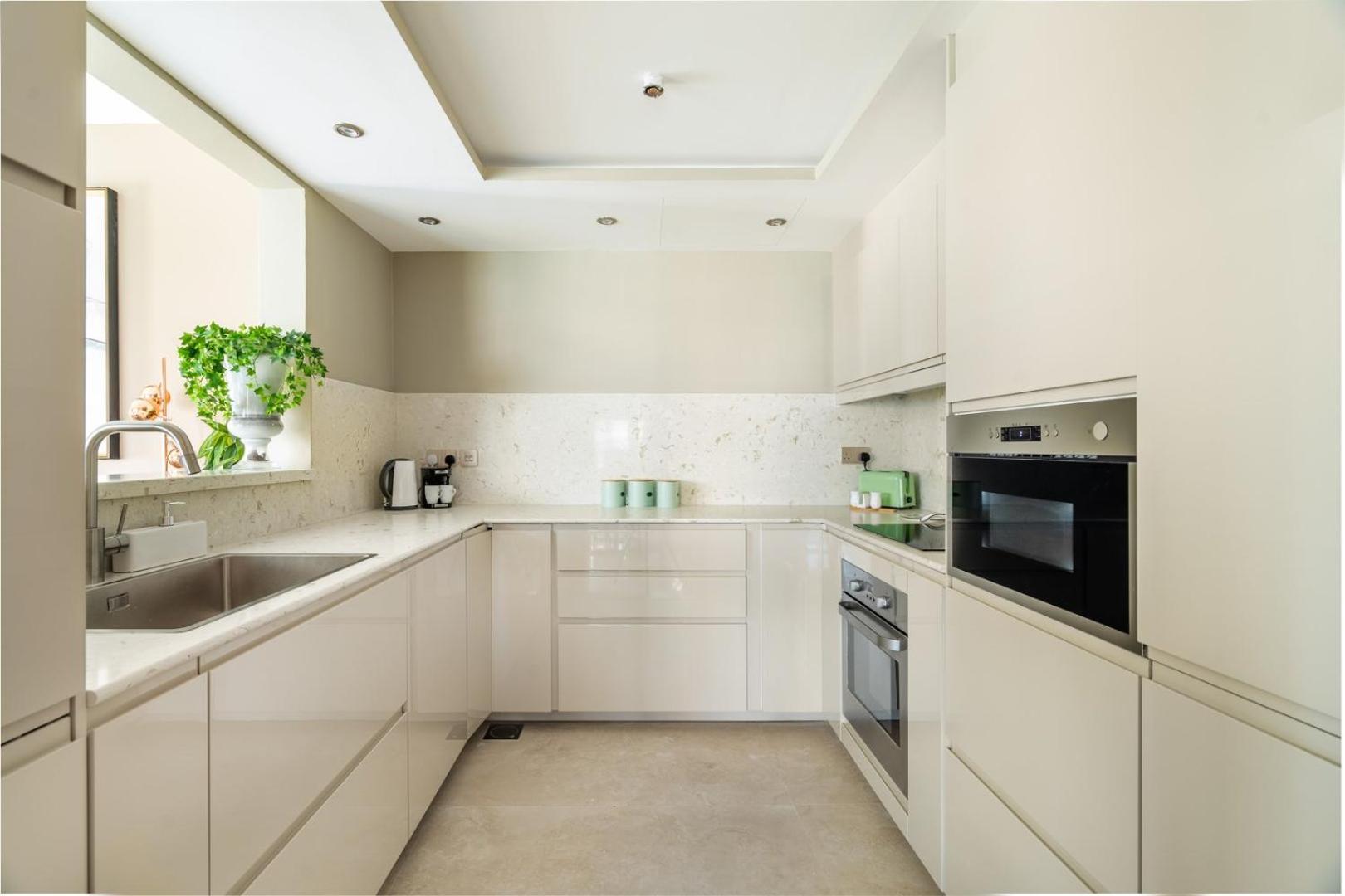 Appartamento Guestready - Marina View | Fairfield Tower Dubai Esterno foto